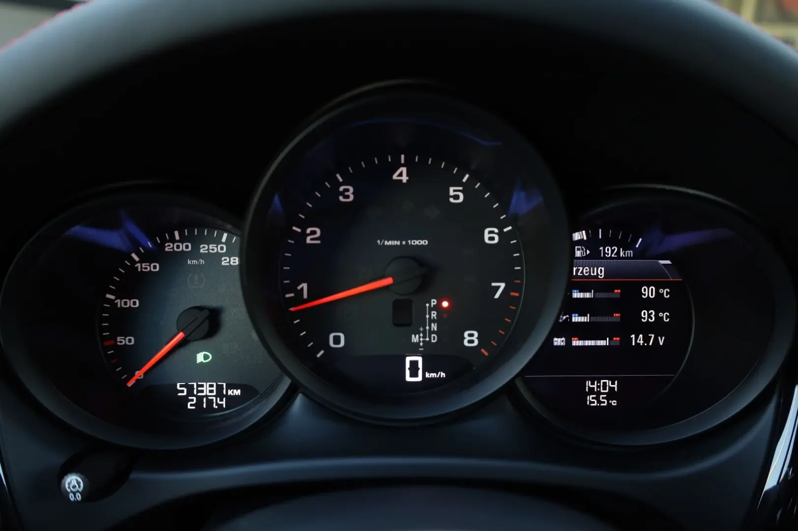 Macan 2.0 AWD/PANO/TTW/SHZ/LHZ/SBL/BOSÉ/SPUR/R19