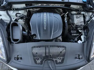 Macan 2.0 AWD/PANO/TTW/SHZ/LHZ/SBL/BOSÉ/SPUR/R19