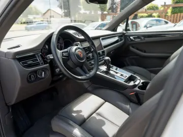 Macan 2,0 Aut Facelift/Pano/Navi/360*Bose/Matrix