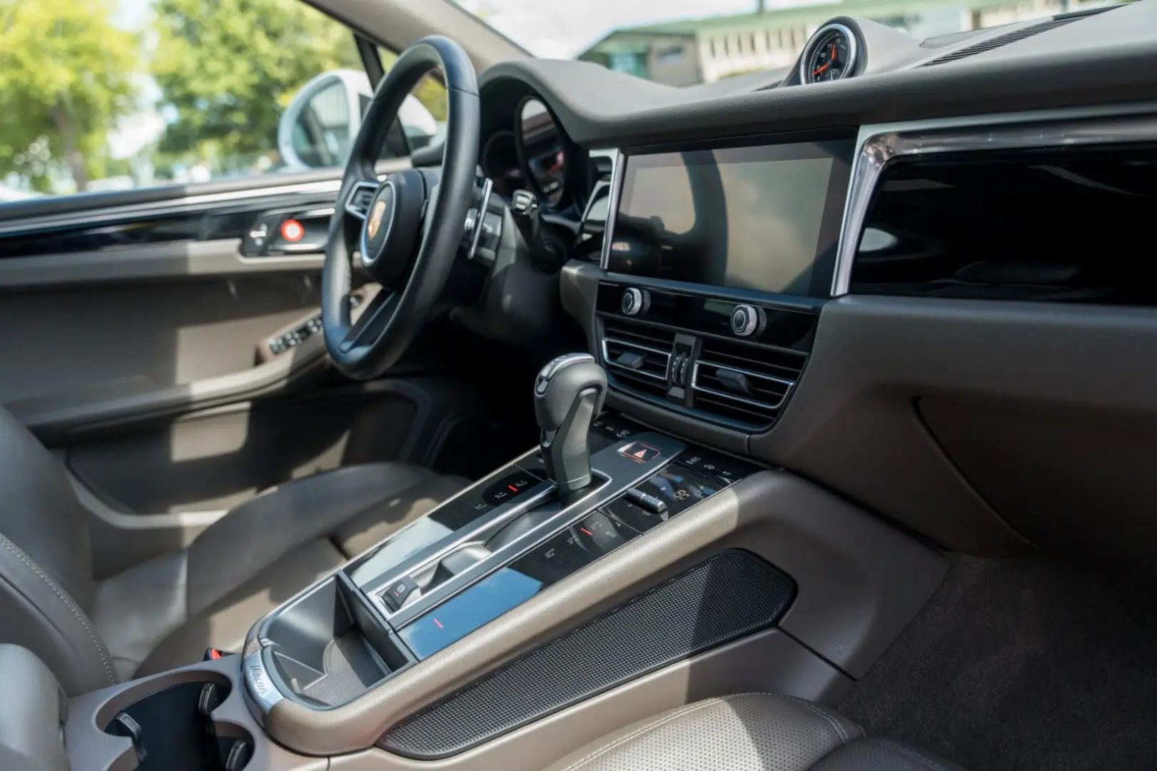 Macan 2,0 Aut Facelift/Pano/Navi/360*Bose/Matrix