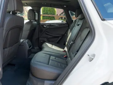 Macan 2,0 Aut Facelift/Pano/Navi/360*Bose/Matrix