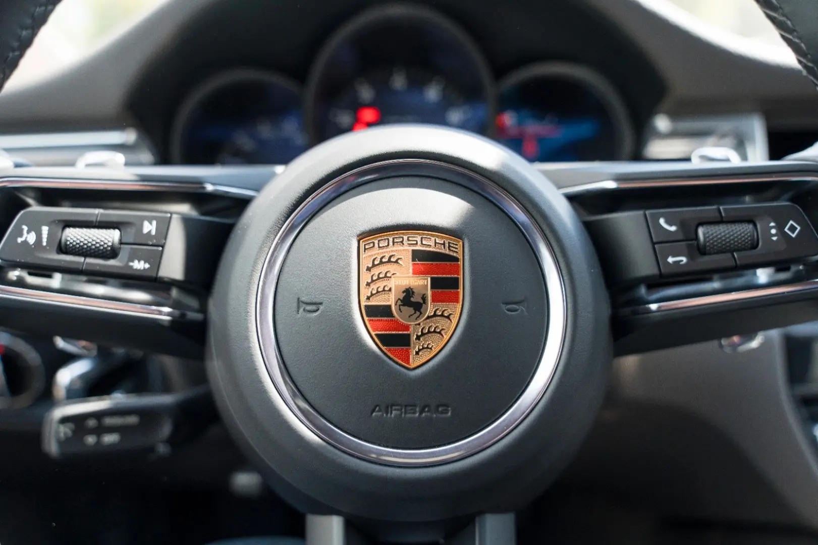 Macan 2,0 Aut Facelift/Pano/Navi/360*Bose/Matrix