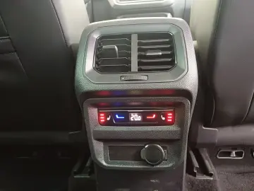 VW Tiguan Urban Sport 4Motion