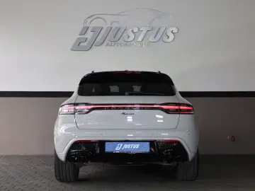 Macan 2.0 AWD/360*/PANO/APPLE/BOSÉ/SBL/LHZ/R20