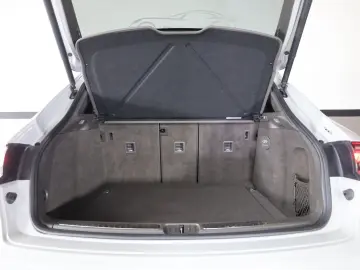 Macan 2.0 AWD/360*/PANO/APPLE/BOSÉ/SBL/LHZ/R20