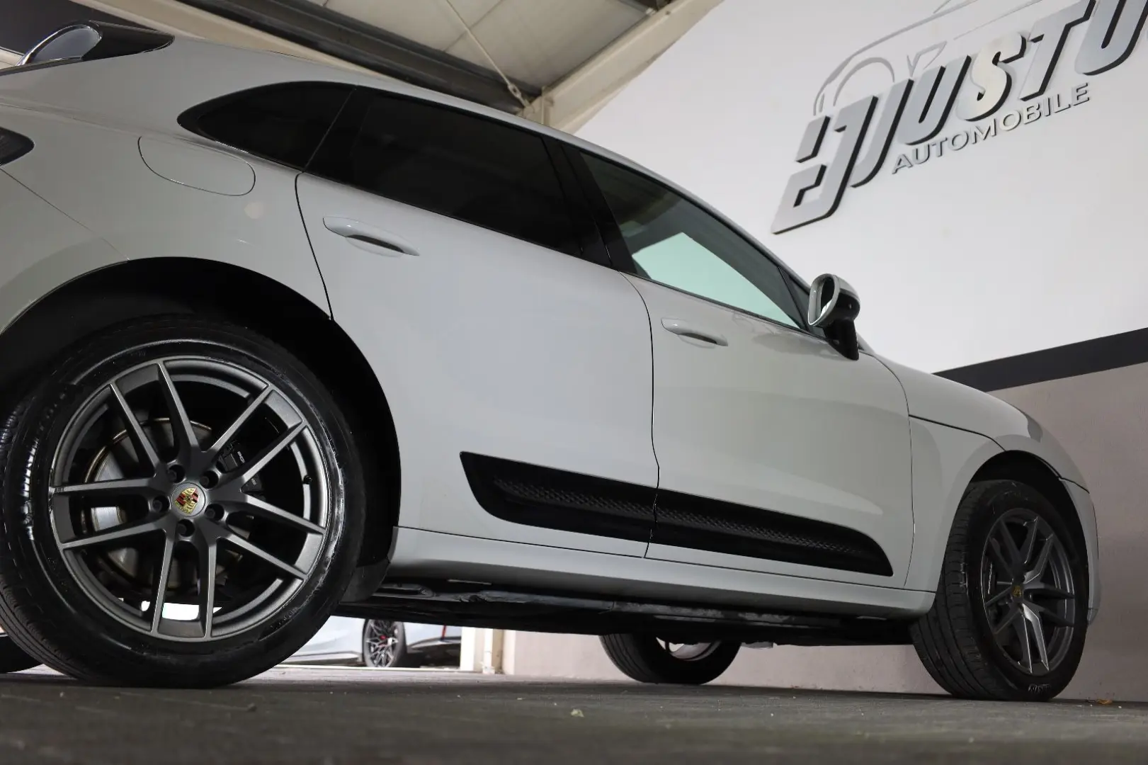 Macan 2.0 AWD/360*/PANO/APPLE/BOSÉ/SBL/LHZ/R20
