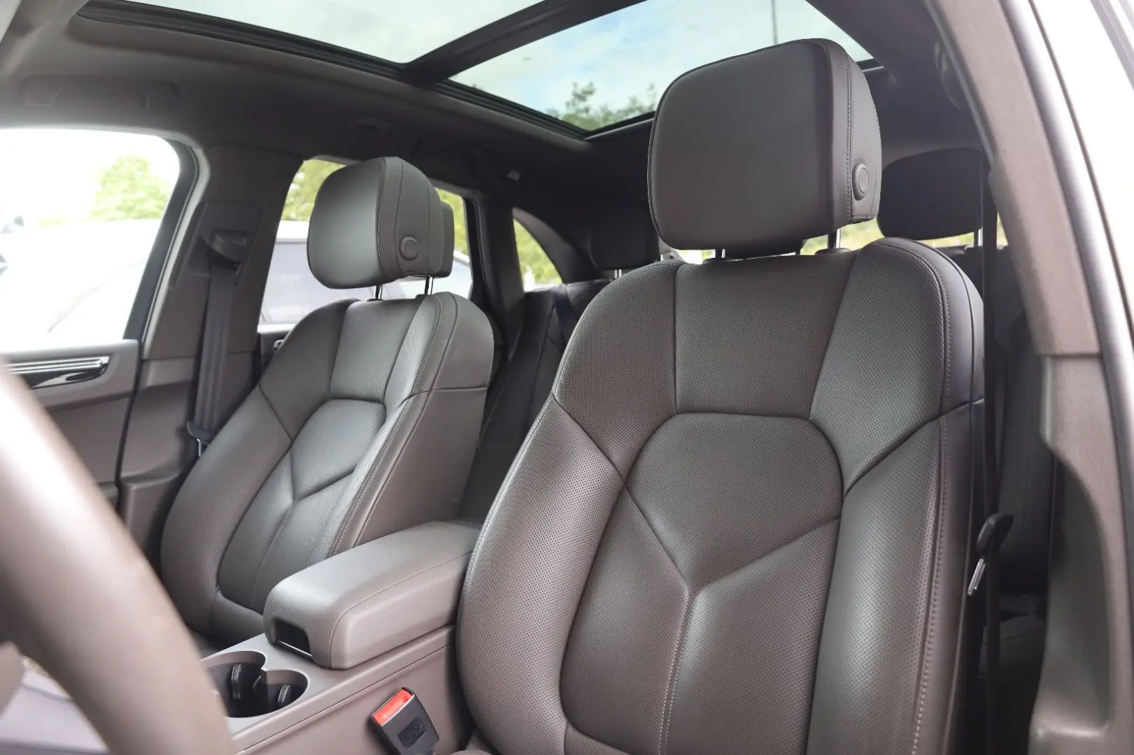 Macan 2.0 AWD/360*/PANO/APPLE/BOSÉ/SBL/LHZ/R20