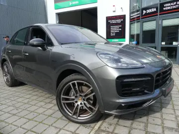 Cayenne E-Hybrid Sportpaket MATRIX PANO 21ZOLL