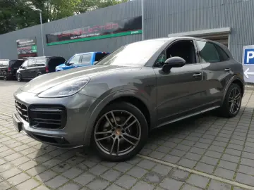 Cayenne E-Hybrid Sportpaket MATRIX/PANO/21ZOLL