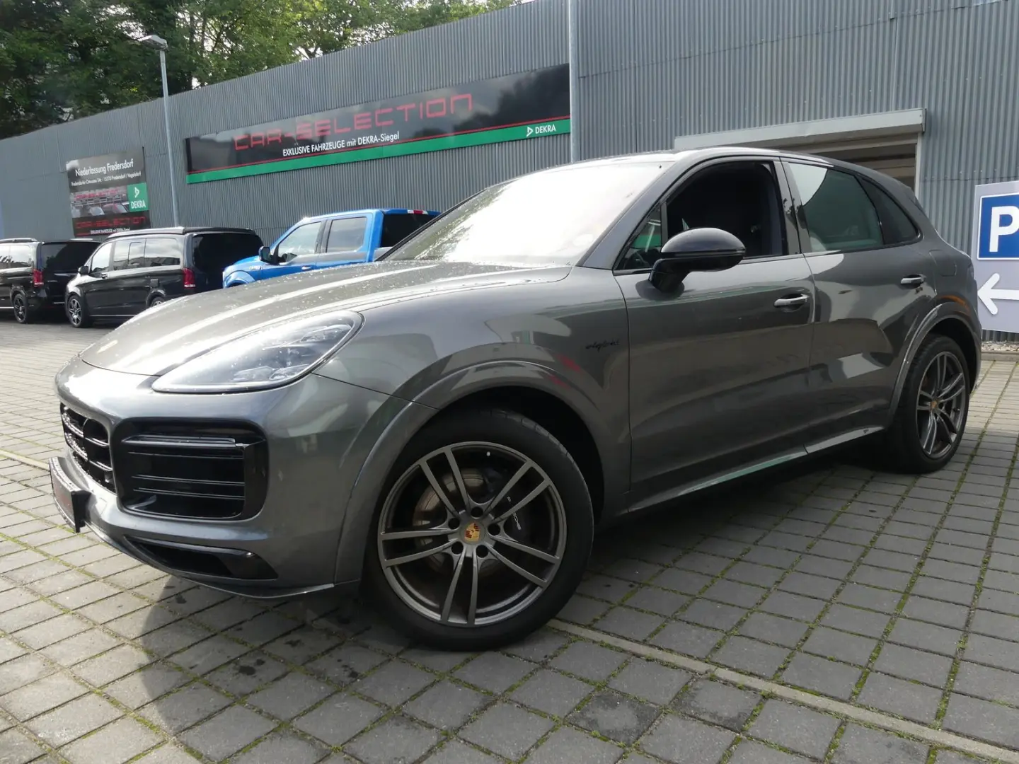 Cayenne E-Hybrid Sportpaket MATRIX/PANO/21ZOLL