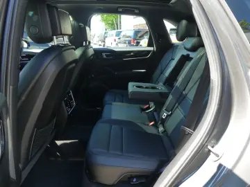 Cayenne E-Hybrid Sportpaket MATRIX/PANO/21ZOLL