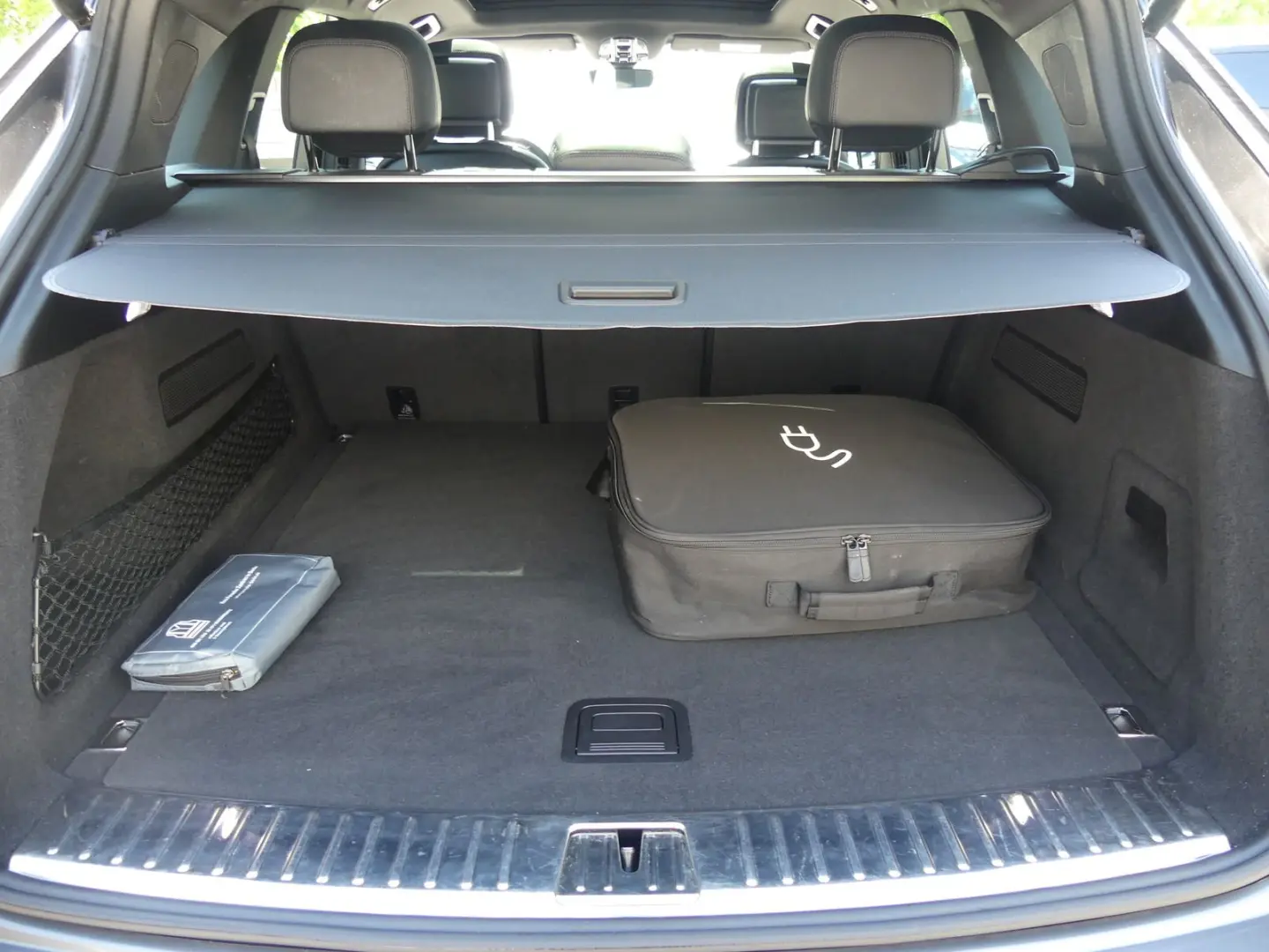 Cayenne E-Hybrid Sportpaket MATRIX/PANO/21ZOLL