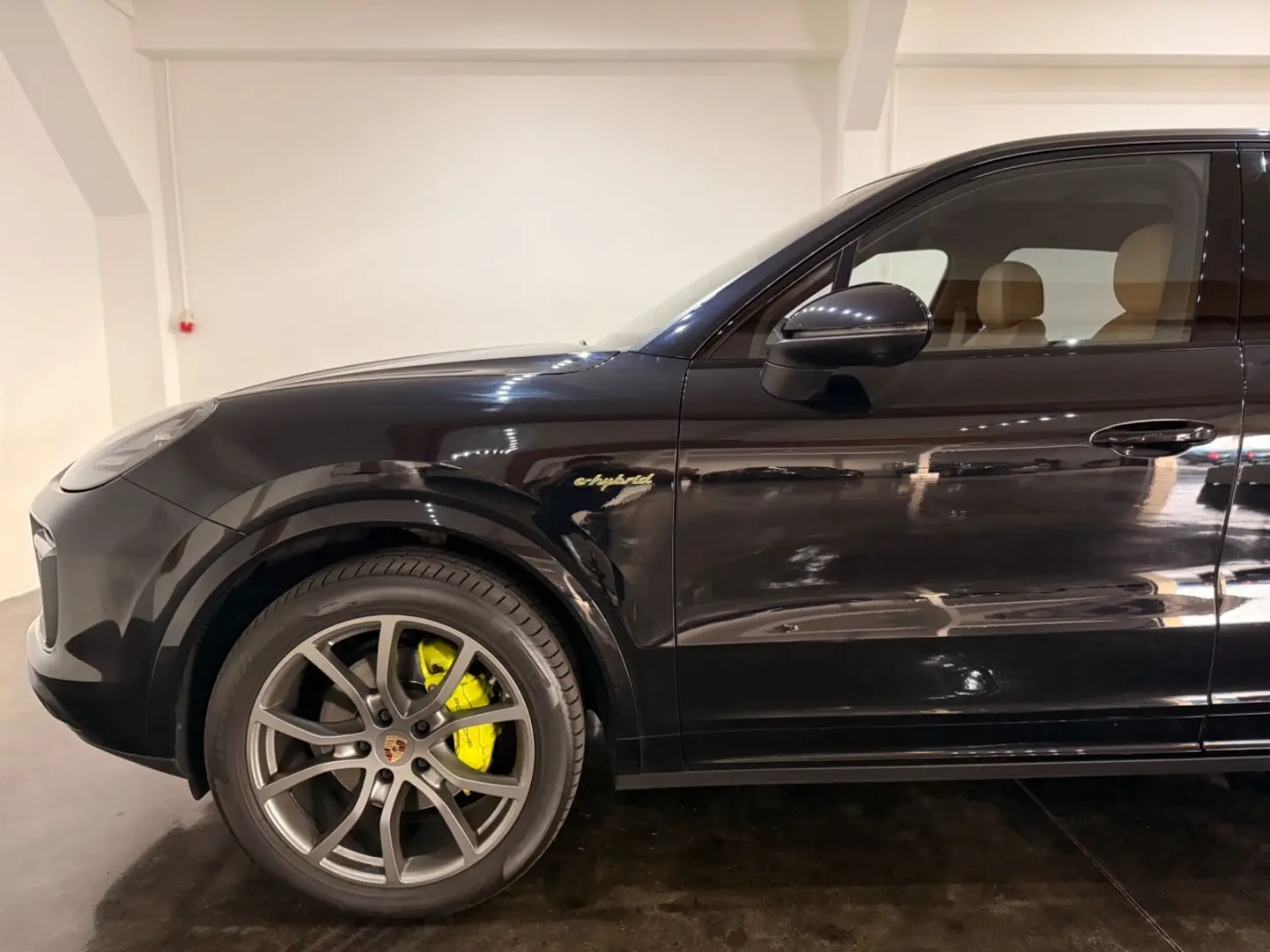 Cayenne E-Hybrid Platinum Burmester 360° Massage
