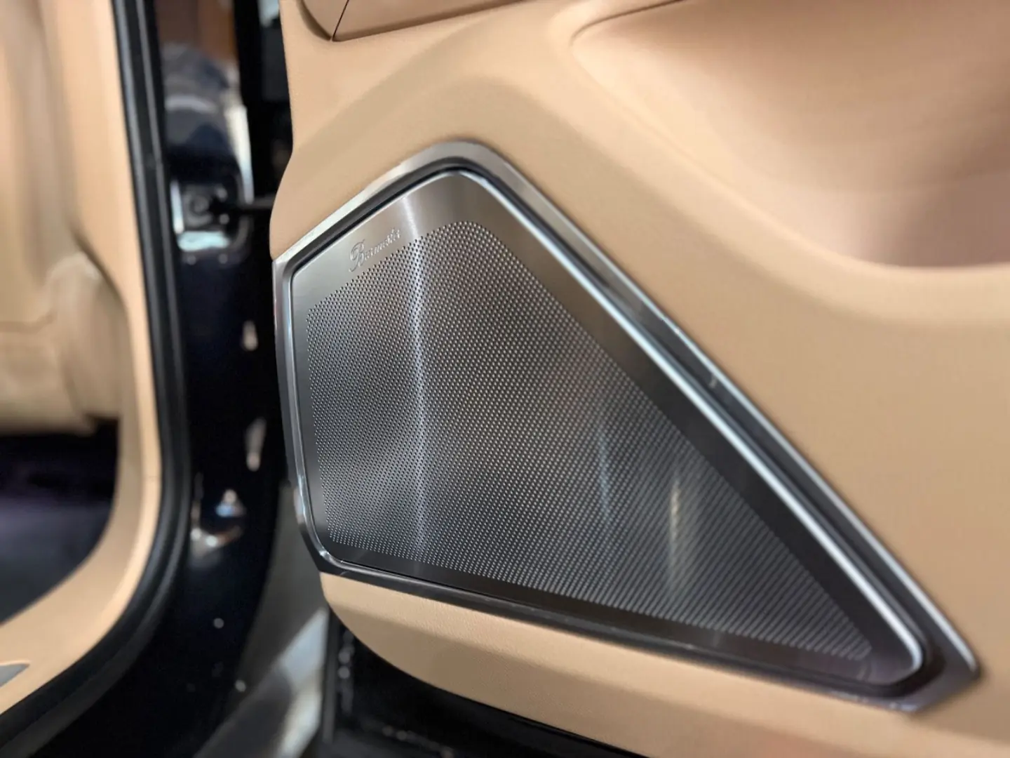 Cayenne E-Hybrid Platinum Burmester 360° Massage