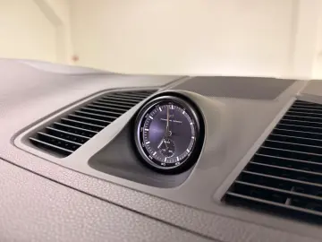 Cayenne E-Hybrid Platinum Burmester 360° Massage