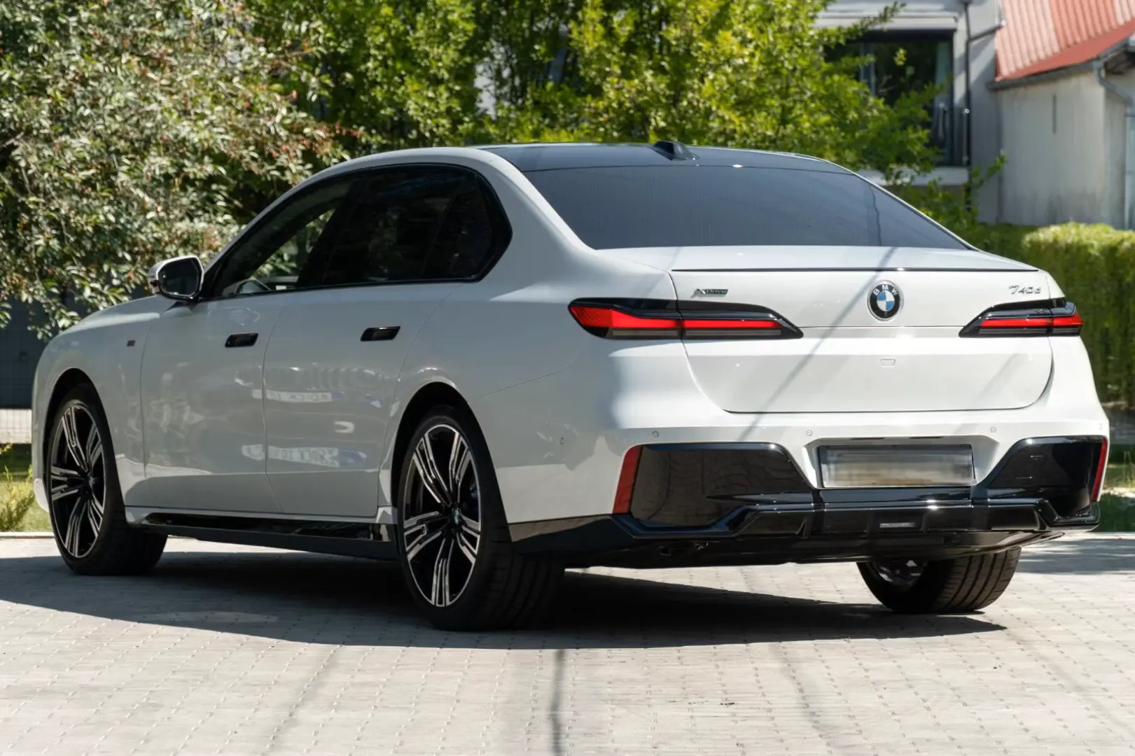 BMW 740 d xDrive M SPORT.