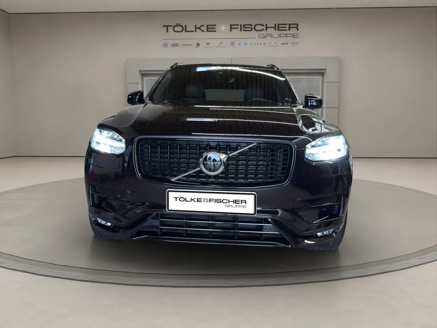 XC90 B5 (Diesel)- R Design ACC AHK AUT Kam. Navi
