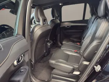 XC90 B5 (Diesel)- R Design ACC AHK AUT Kam. Navi