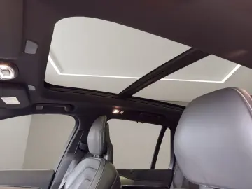 XC90 B5 (Diesel)- R Design ACC AHK AUT Kam. Navi