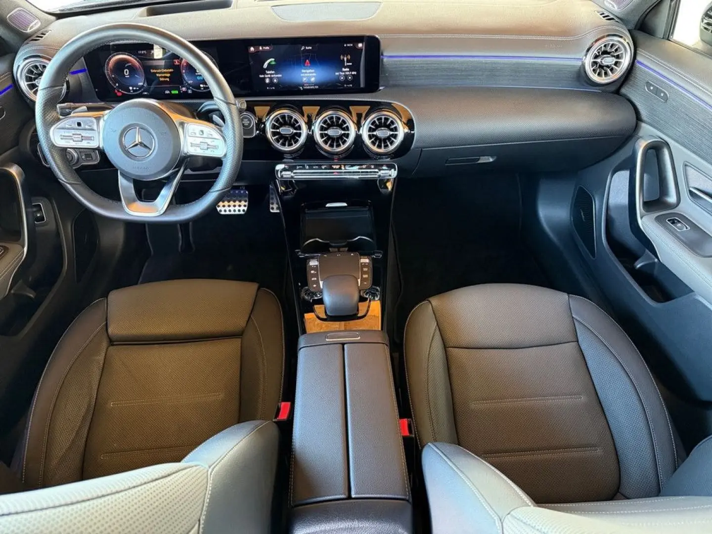 A 250 e Lim. AMG Line +Burmester+Designo magno+
