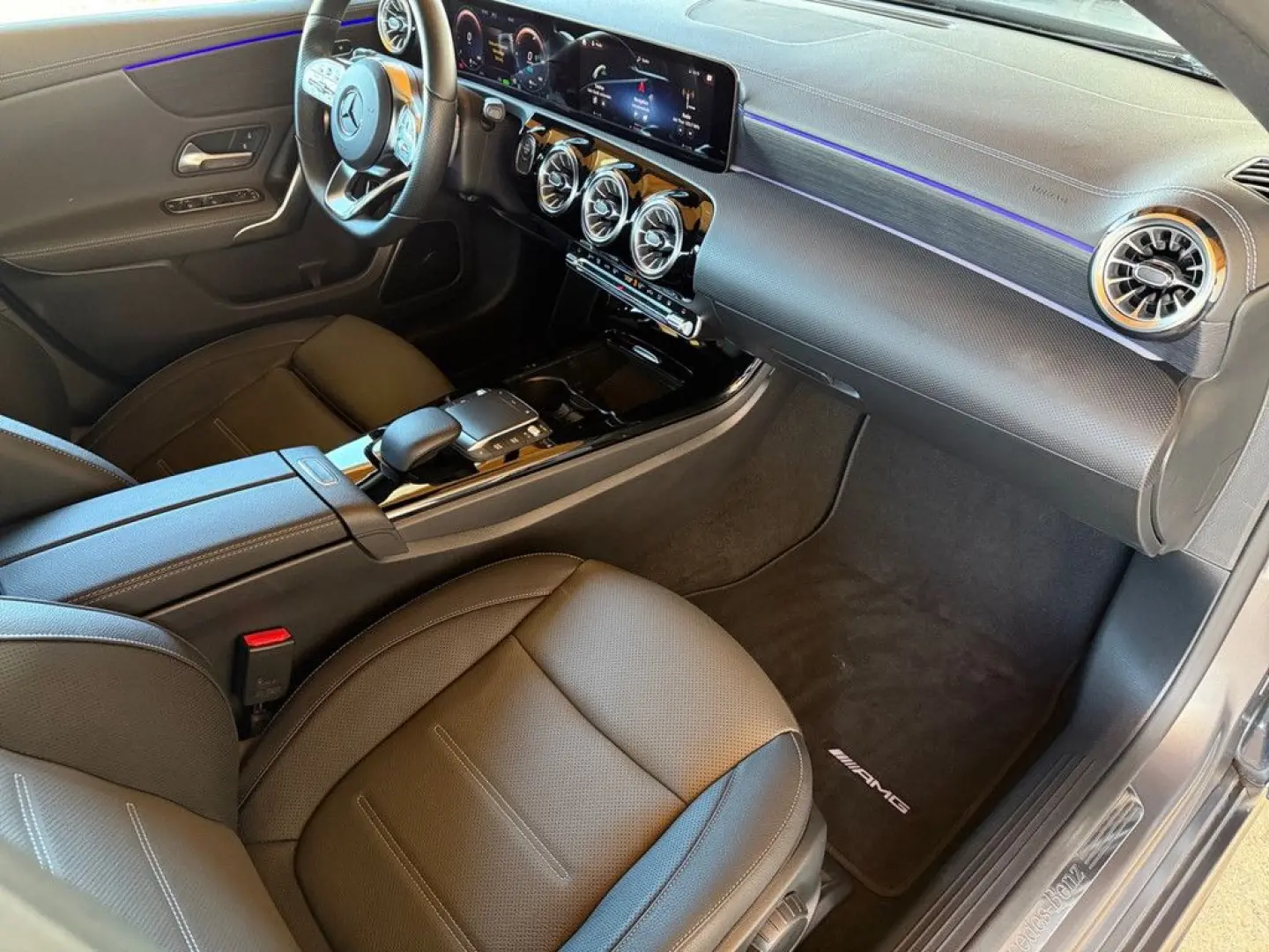A 250 e Lim. AMG Line +Burmester+Designo magno+