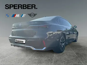 i7 xDrive