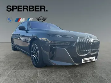 i7 xDrive
