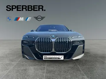 i7 xDrive
