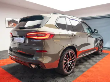 BMW X5 xDrive45e 394 CP Plug-in Hybrid – M Sport