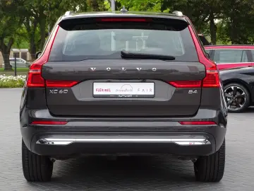 XC60 2.0 Aut. LED ACC Navi Pano
