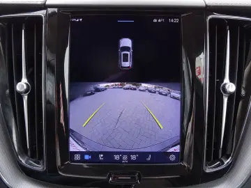 XC60 2.0 Aut. LED ACC Navi Pano