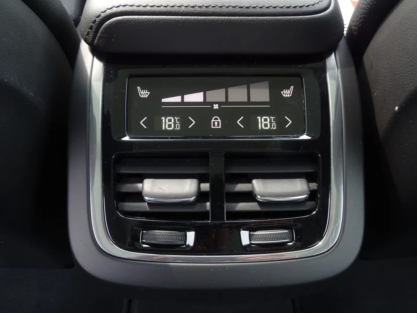 XC60 2.0 Aut. LED ACC Navi Pano