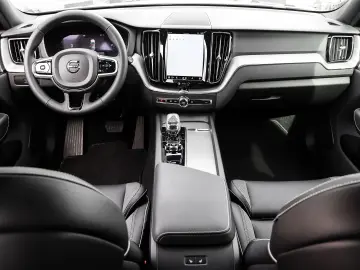 XC60 Plus Dark Recharge Plug-In Hybrid AWD T8 Tw