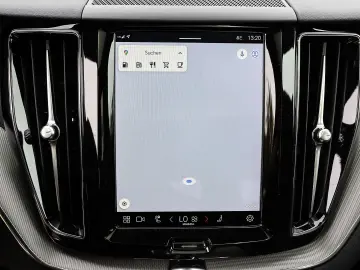 XC60 Plus Dark Recharge Plug-In Hybrid AWD T8 Tw