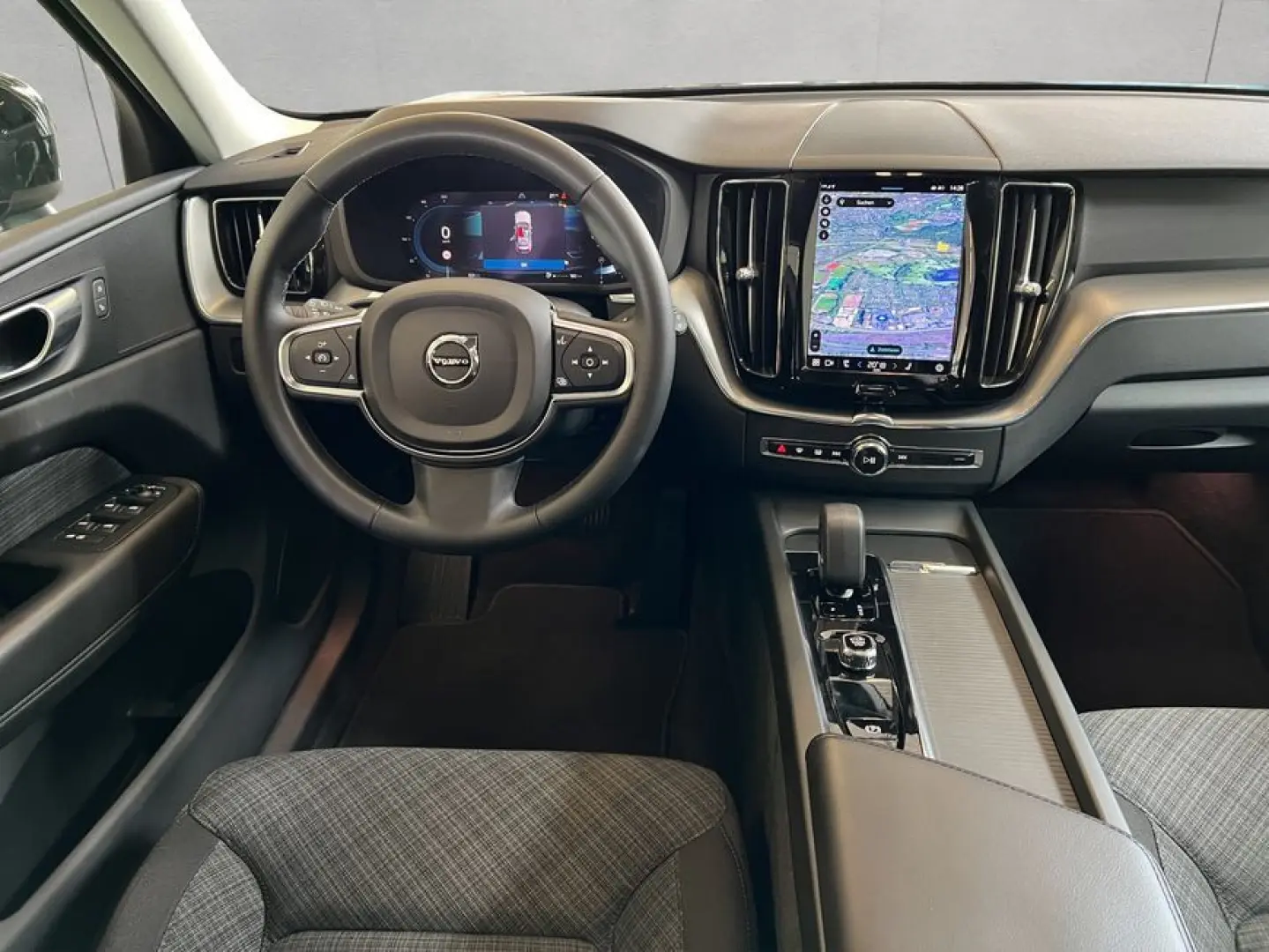 XC60 B4 Core Aut PilotAssist BLIS Google-Navi LE