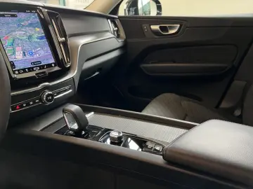 XC60 B4 Core Aut PilotAssist BLIS Google-Navi LE