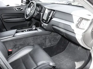 XC60 R Design 2WD B4 Diesel EU6d digitales Cockp