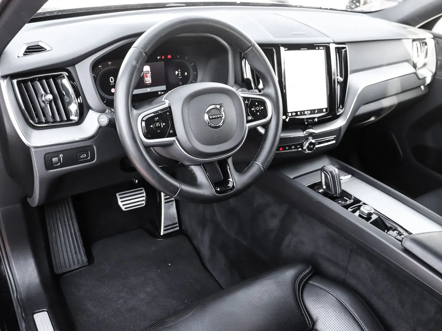 XC60 R Design 2WD B4 Diesel EU6d digitales Cockp