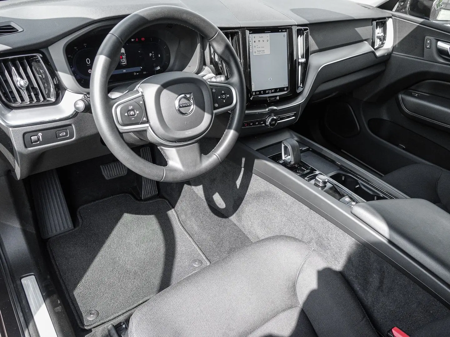 XC60 Momentum Pro AWD B4 Diesel EU6d AHK Digital