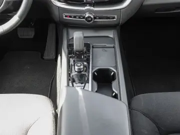 XC60 Momentum Pro AWD B4 Diesel EU6d AHK Digital