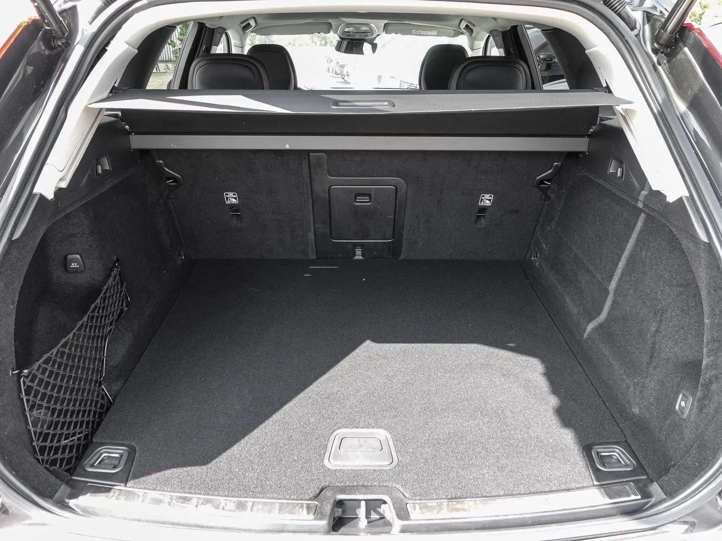 XC60 Momentum Pro AWD B4 Diesel EU6d AHK Digital