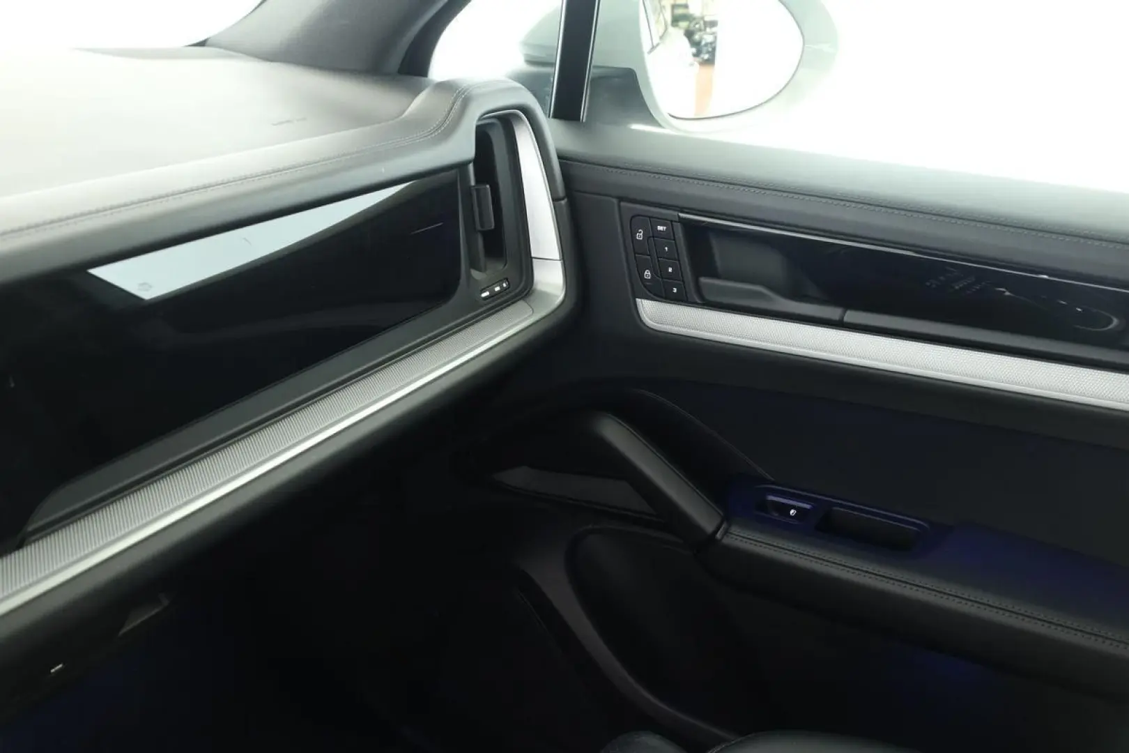 Cayenne Chrono Pano BOSE Inno Sportabgas 22