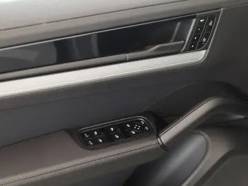 Cayenne Chrono Pano BOSE Inno Sportabgas 22