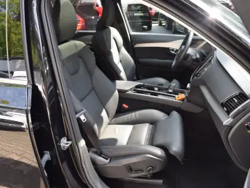 XC90 T8Plus Bright Recharge,360°K.Pano,20