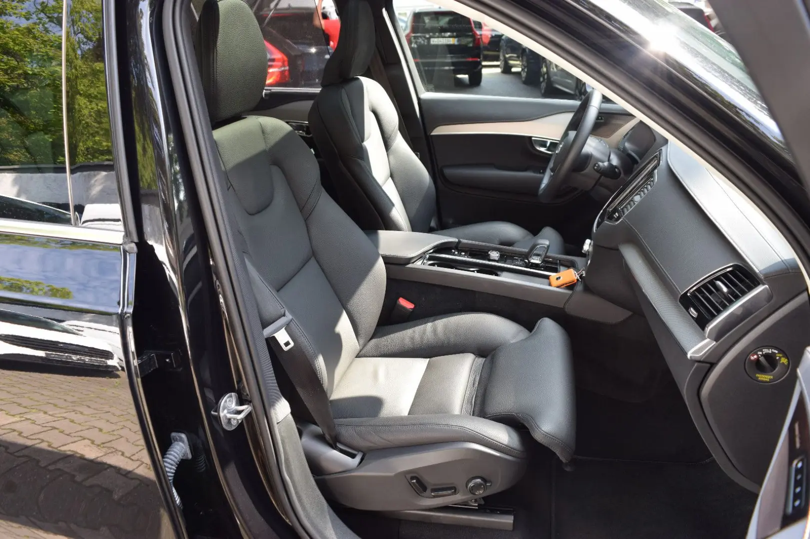 XC90 T8Plus Bright Recharge,360°K.Pano,20