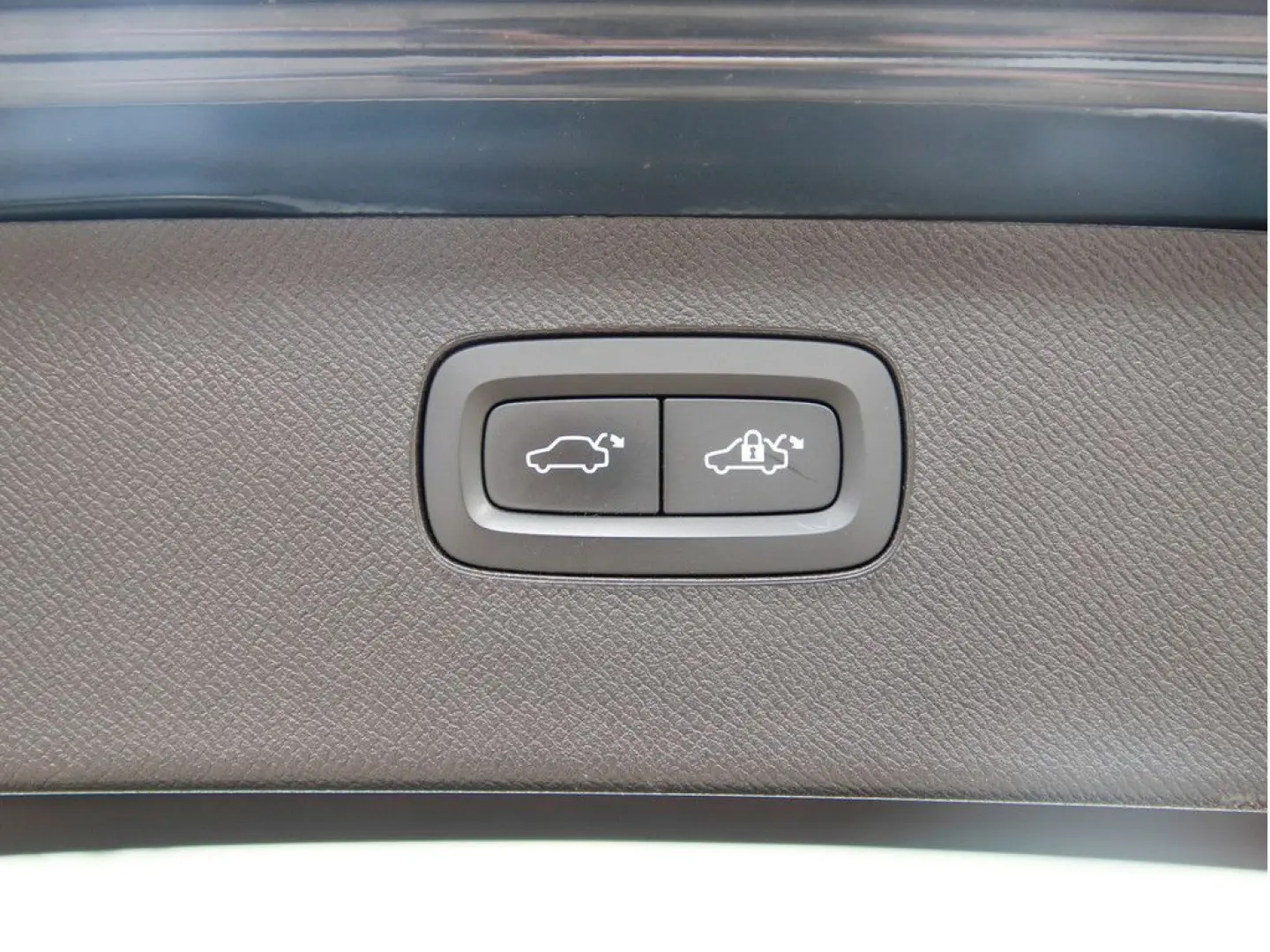 XC90 2.0 Ultimate Bright Recharge PHEV AWD PANO