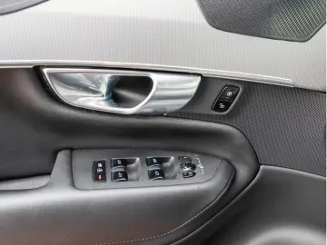 XC90 2.0 Ultimate Bright Recharge PHEV AWD PANO