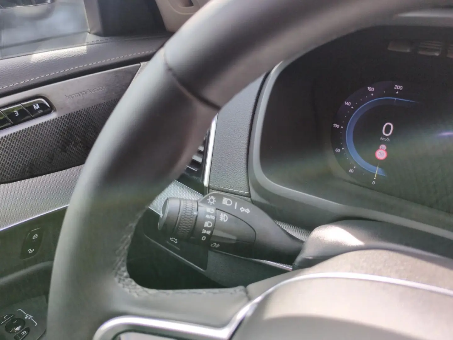 XC90 B5 (Diesel) Plus Bright AWD Automatik Navi