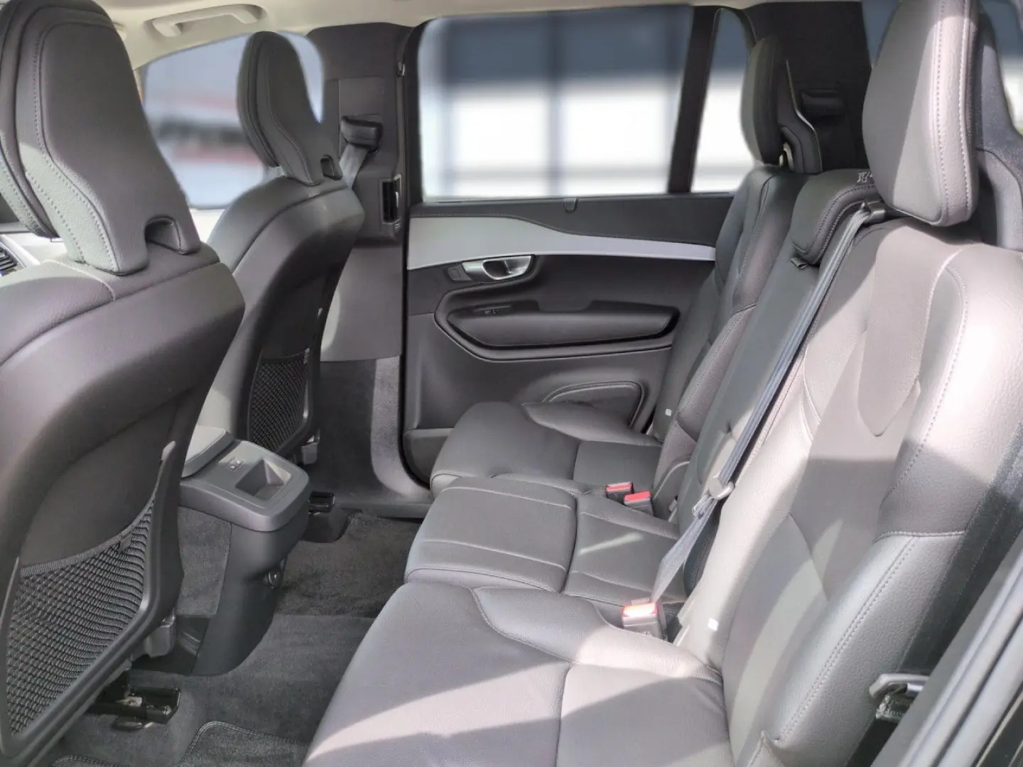 XC90 B5 (Diesel) Plus Bright AWD Automatik Navi