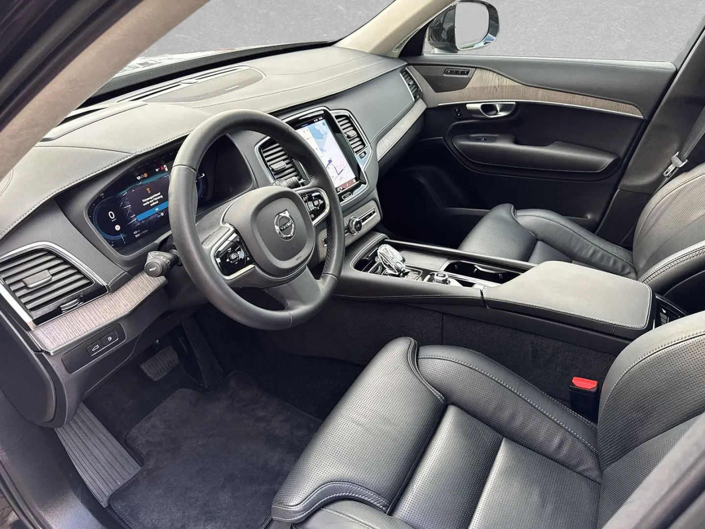 XC90 T8 Ultimate+ AHK+Standheizung+Luftfahrwerk